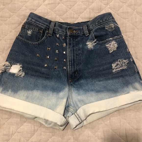Handmade distressed denim shorts - Picture 2 of 3